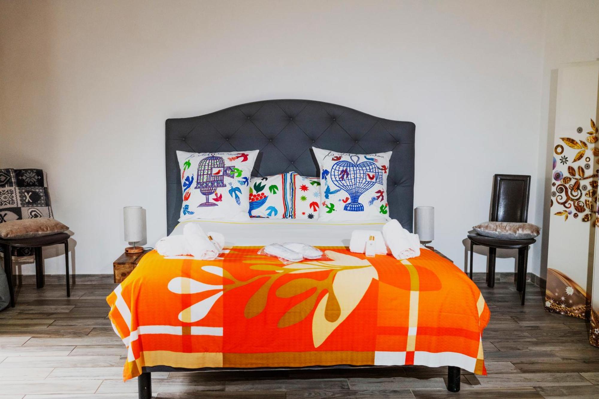 La Romana Luxe Et Serenite Au Coeur De Saint-Tropez Suites Spacieuses Avec Jardin Enchanteur Luaran gambar
